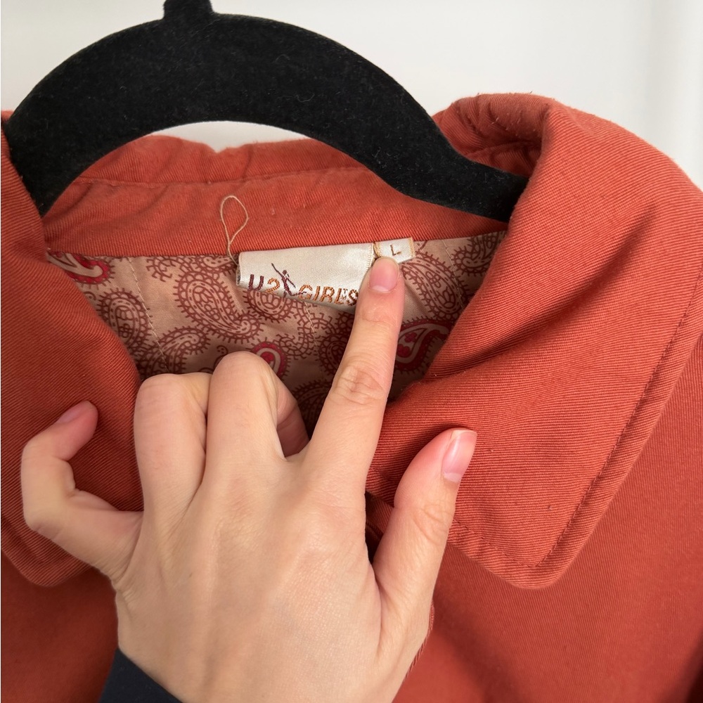 Orange Jacket - Picture 4 of 5